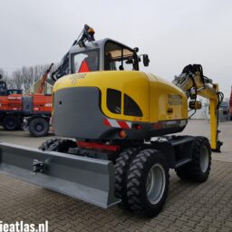 Wacker Neuson EW100 voor Van Kempen Loonwerk & Grondverzet BV 2