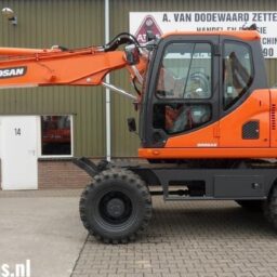 Doosan DX140W 1