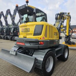 Wacker Neuson EW65 PRO XL voor Joren Blockx tuinen 4